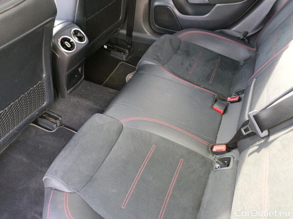  Mercedes  CLA-Klasse Clase CLA CLA 250 e (118.386)Premium-Pack 1.3 AMG Line 220CV E6d #17