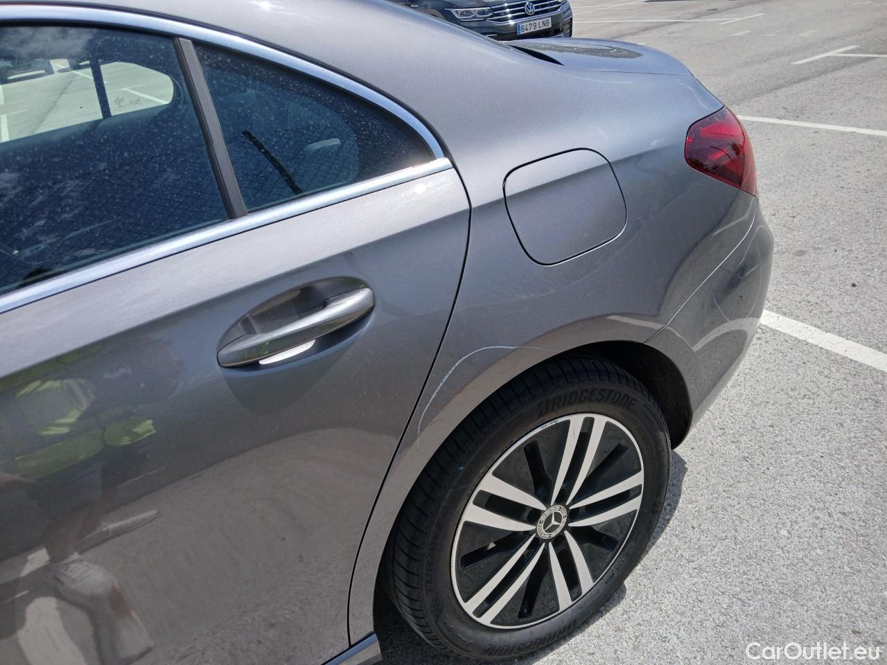  Mercedes  A-Klasse Clase A A 250 e (177.186) 1.3 215CV E6d #9