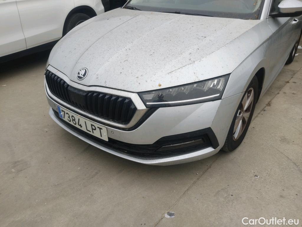  Skoda  Octavia  Berlina Ambition 1.5 TSI 150CV E6d #8
