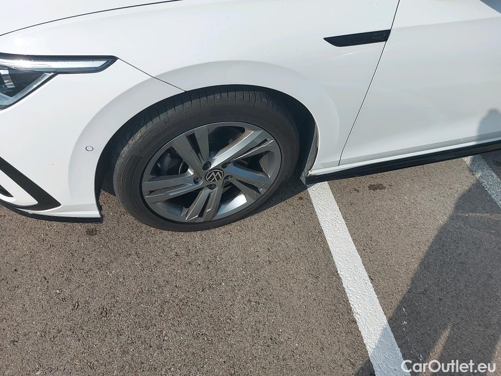  Volkswagen  Golf  VIII Variant R-Line 2.0 TDI 150CV E6d #6