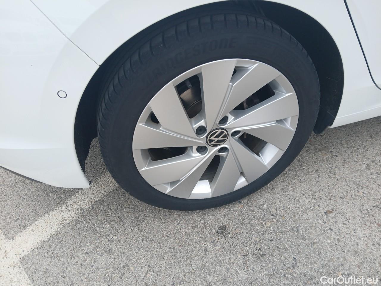  Volkswagen  Golf  VIII Berlina Style eTSI 1.5 TSI 150CV E6dT #17