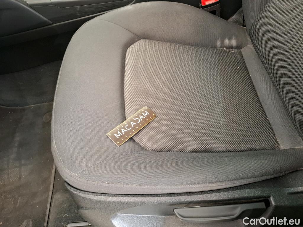  Audi  A3  Sportback Business line 1.6 TDI 115CV BVA7 E6 #33