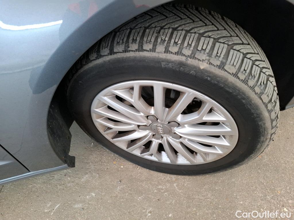  Audi  A3  Sportback Business line 1.6 TDI 115CV BVA7 E6 #17
