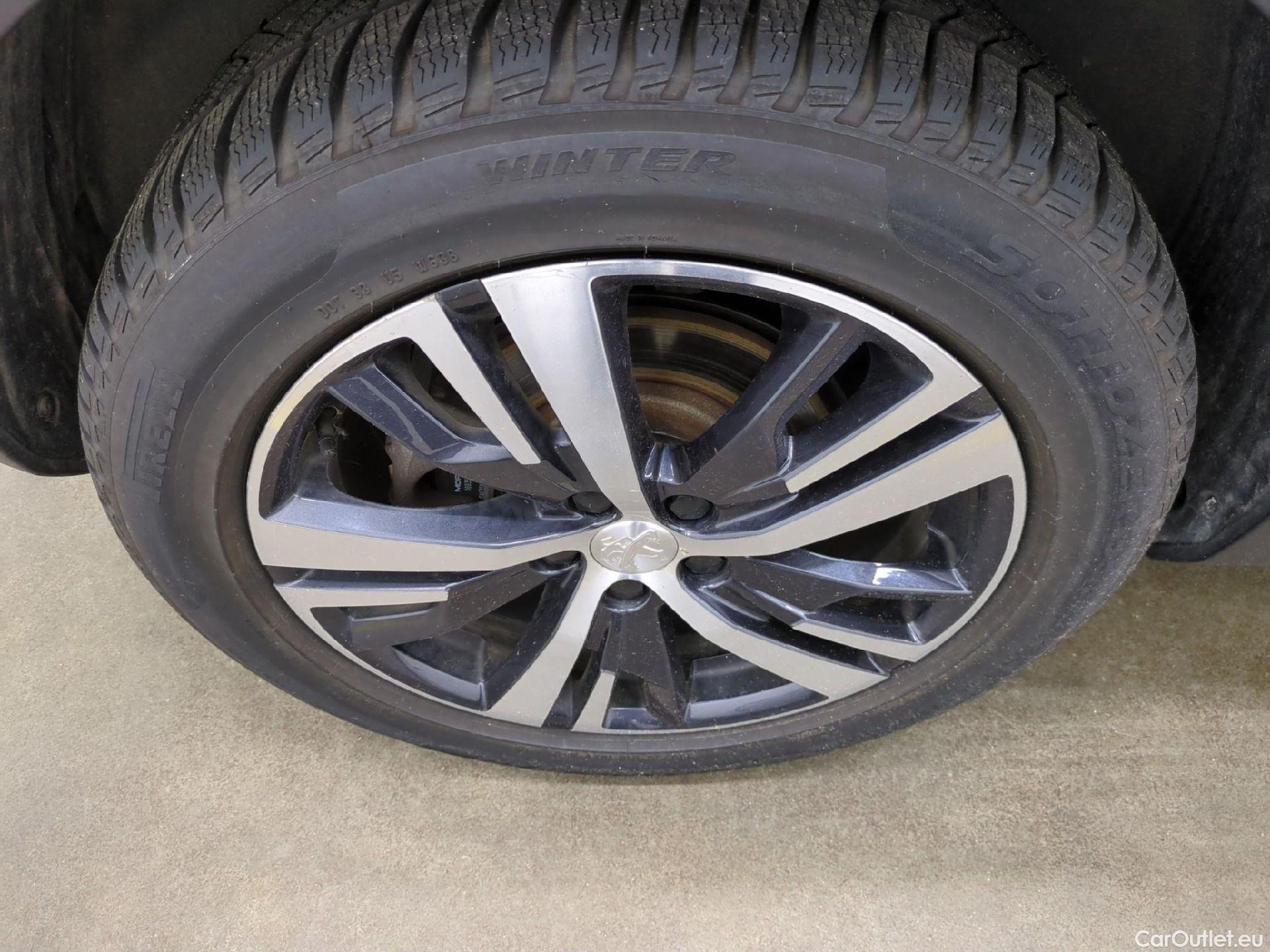  Peugeot  3008  Allure 1.2 PureTech 130CV E6d #20