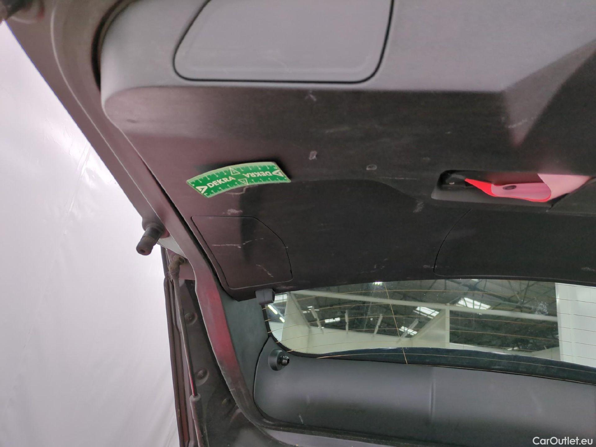  Peugeot  3008  Allure 1.2 PureTech 130CV E6d #12