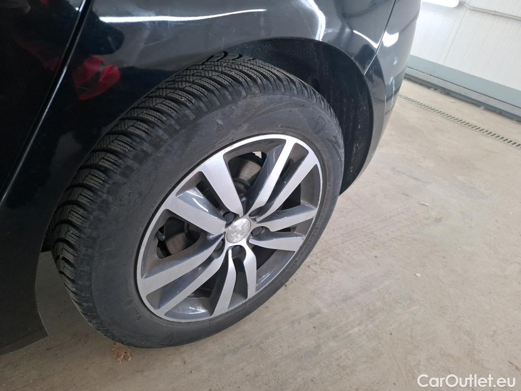  Peugeot  308  Allure 1.2 PureTech 130CV BVA8 E6d #19