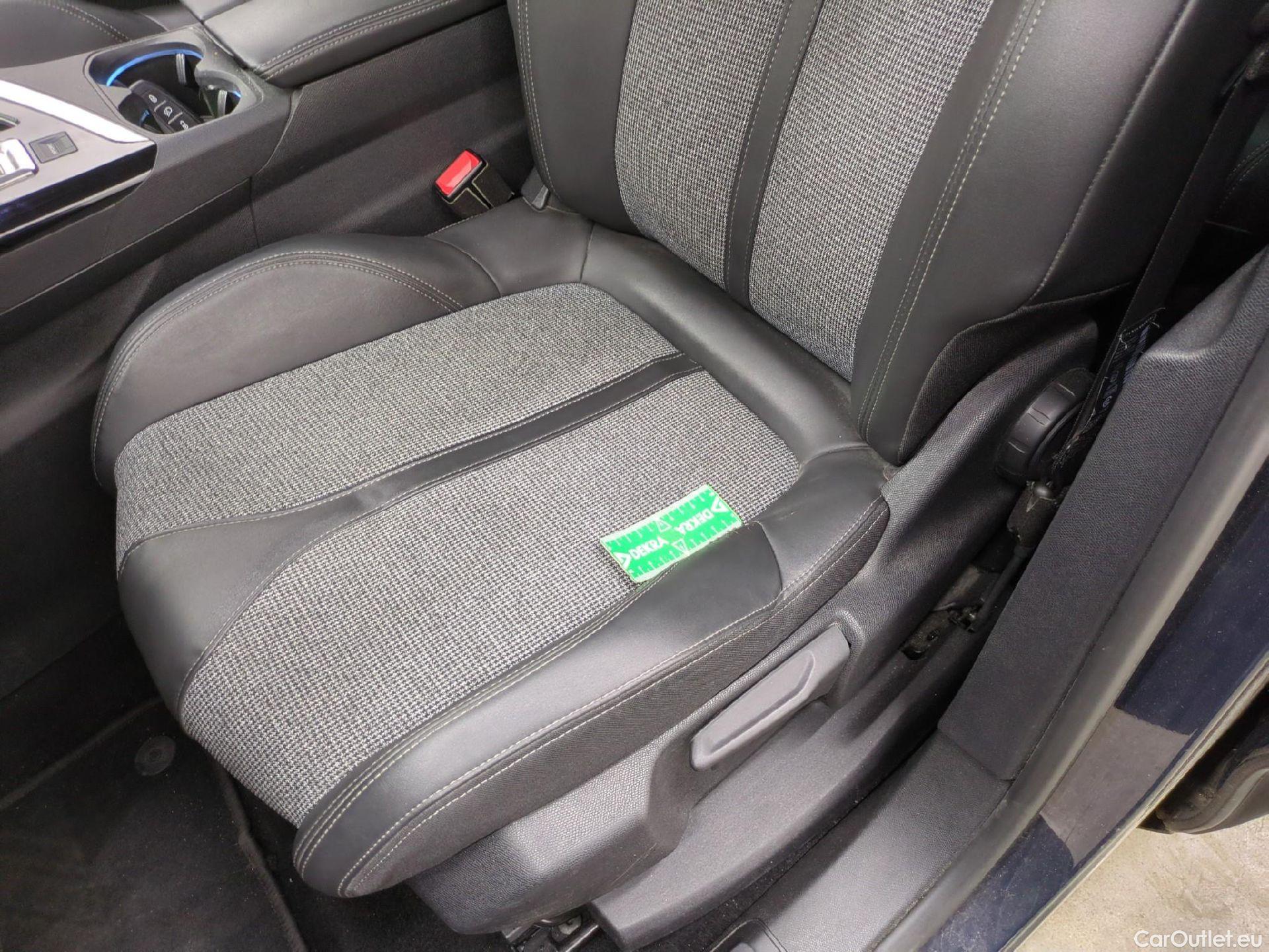  Peugeot  3008  Allure 1.2 PureTech 130CV E6d #5