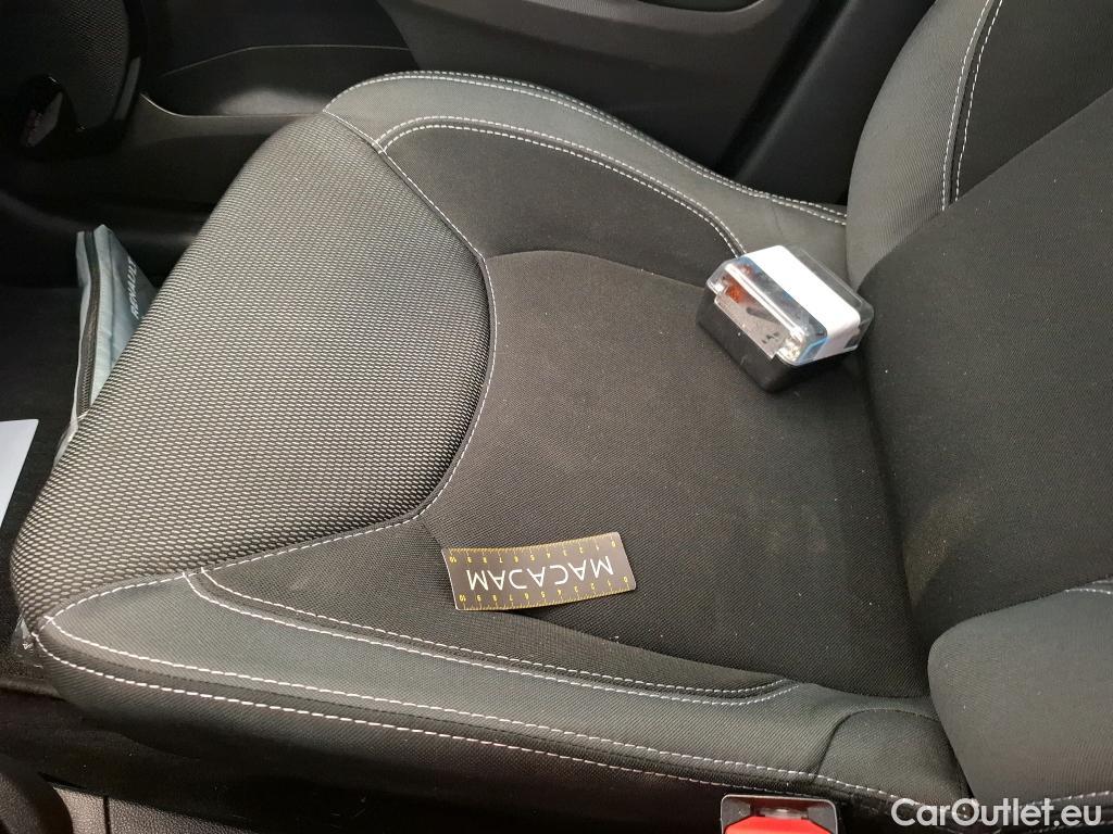  Renault  Clio  IV Business 0.9 TCe 90CV BVM5 E6 #13