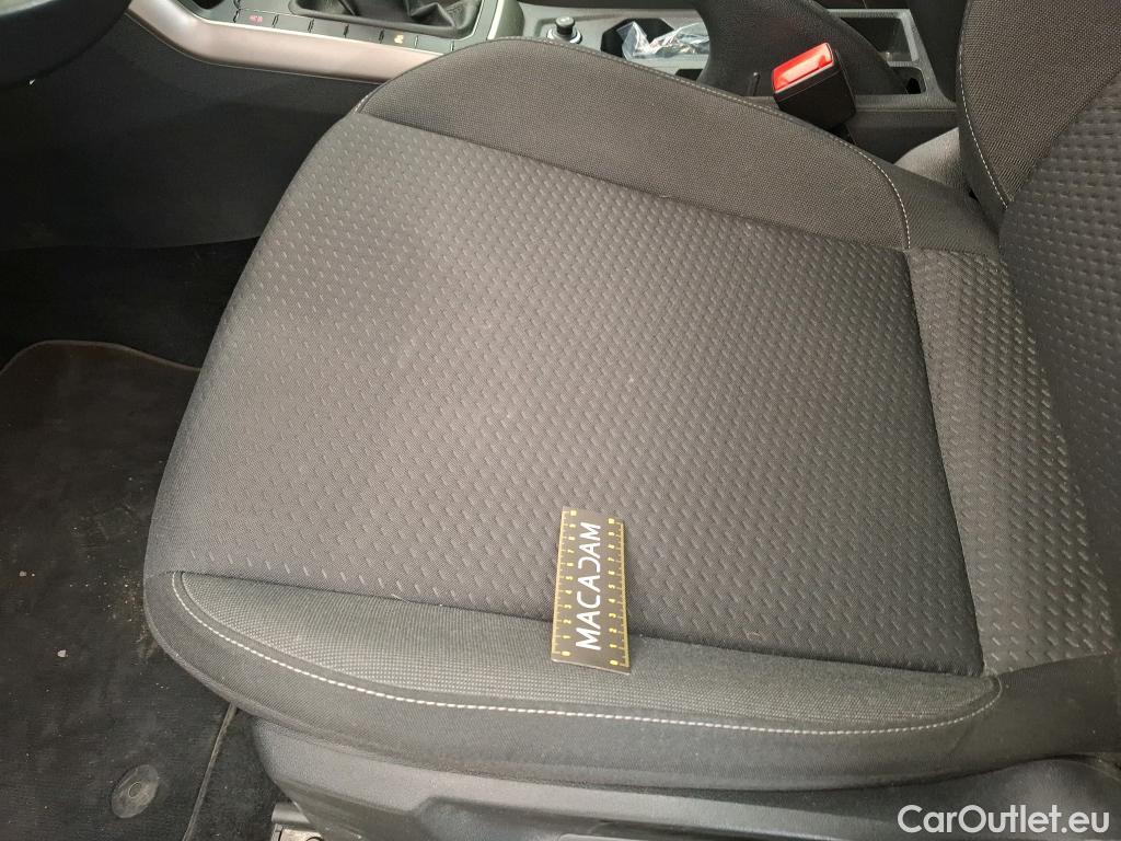  Volkswagen  Polo VOLKSWAGEN  / 2017 / 5P / Berline 1.0 TSI 95 Lounge Business #22