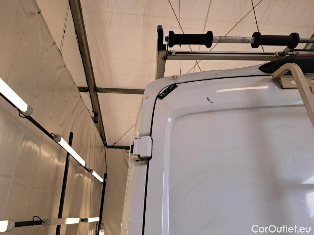 Ford  Transit FORD  / 2019 / 4P / Fourgon tôlé 2.0 ECOB 130PS 350 L2H2 TREND BUSINESS #1