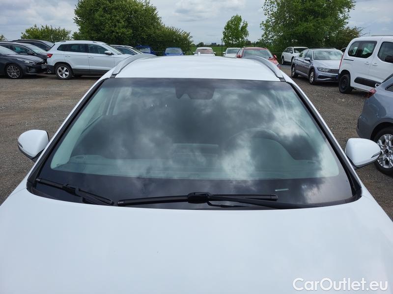  Hyundai  i30   cw (PD)(2017->)  kom.1.5T-GDI Family Smart #1