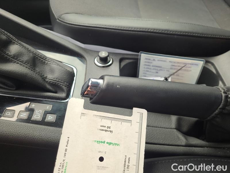  Skoda  Octavia  Combi  (5E5)(03.2017->) OctCom 2.0TSI 140 Style 4x4 AT #5