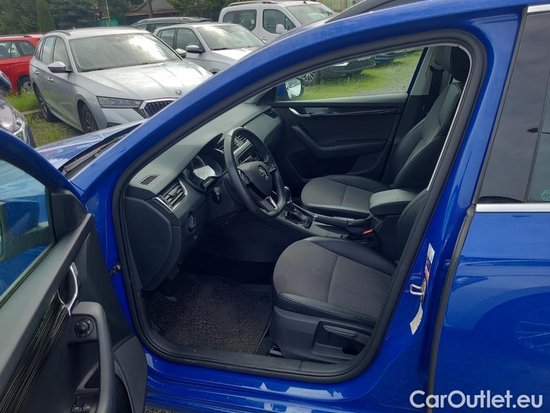  Skoda  Octavia  Combi  (5E5)(03.2017->) OctCom 2.0TSI 140 Style 4x4 AT #8