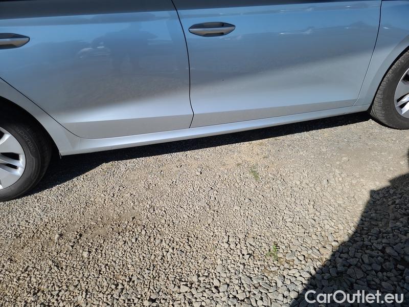  Skoda  Octavia  Combi (NX3)(2020) Oct.Combi 2.0TDI 85 Ambition #24