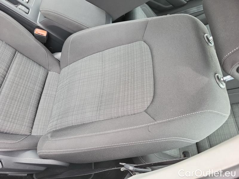  Volkswagen  Passat  Lim (CB2) (2019)  2.0TDI 110 Business #13