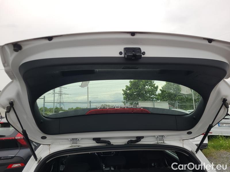  Hyundai  i30  (PD)(01.2017  ->)  1.5i CVVT 81 Comfort #12