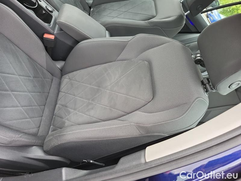  Volkswagen  Golf  VIII Variant (CG5) 2020 Var.2.0TDI 110 Style 5d #10