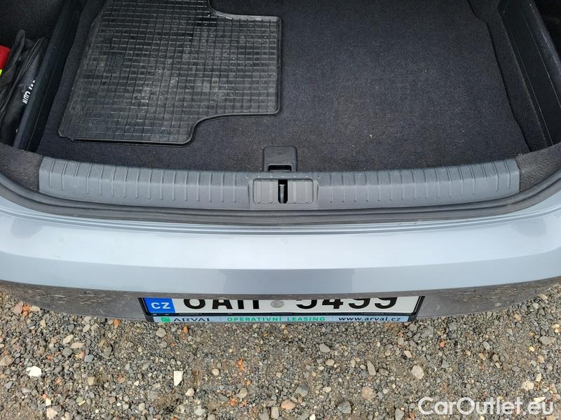  Volkswagen  Passat  Lim (CB2) (2019)  2.0TDI 110 Business #17