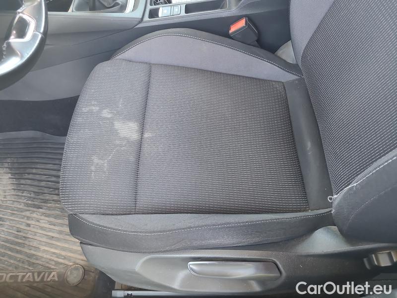  Skoda  Octavia  Combi (NX3)(2020) Oct.Combi 2.0TDI 85 Ambition #9