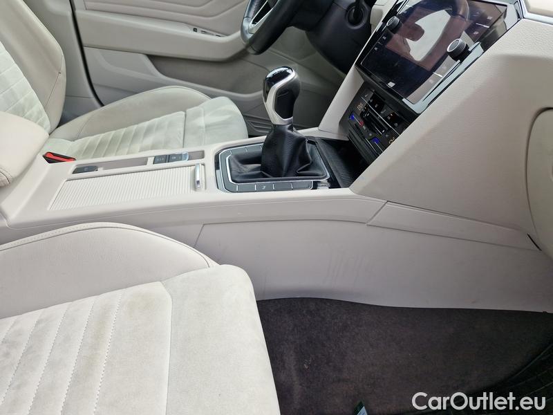  Volkswagen  Passat  Variant (CB5) (2019) Pas.Var.2.0TDI 110 Elegance #29