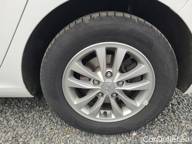  Hyundai  i30  (PD)(01.2017  ->)  1.5i CVVT 81 Comfort #9