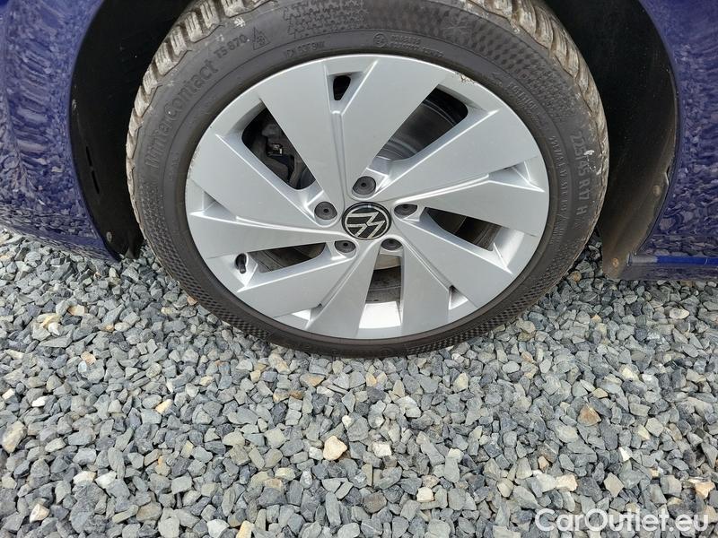  Volkswagen  Golf  VIII Variant (CG5) 2020 Var.2.0TDI 110 Style 5d #3