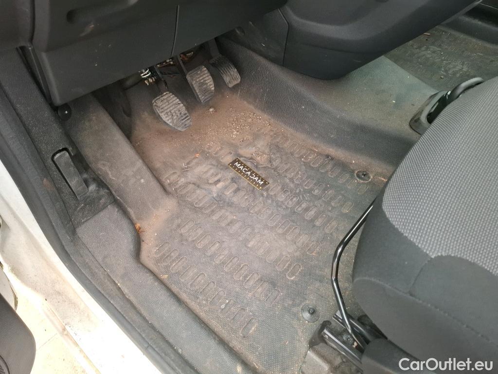  Citroen  Berlingo  Fourgon Club L1 (Court) 1.6 BlueHDi 100CV BVM5 E6 #9