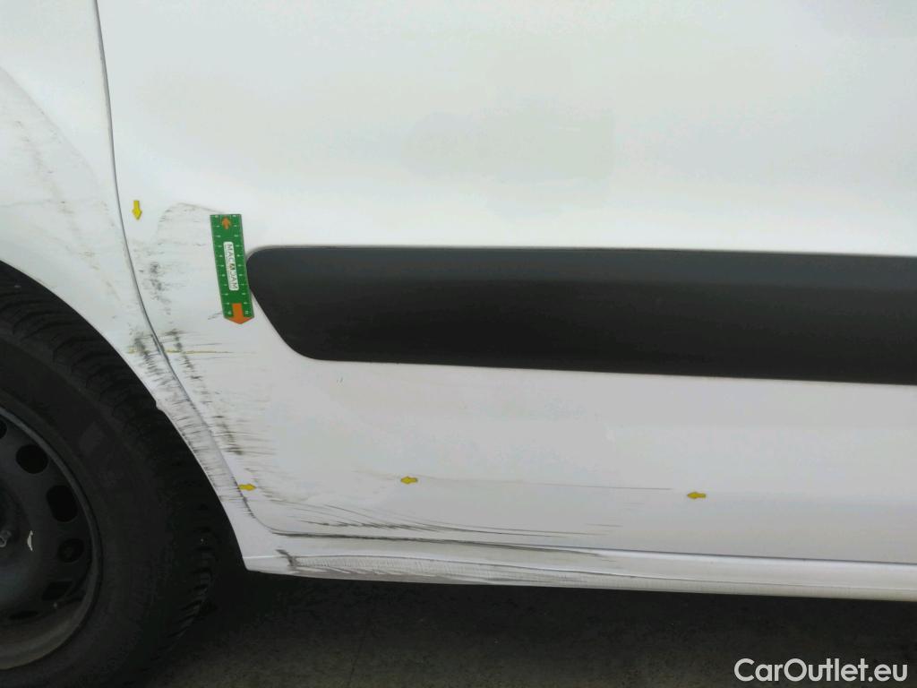  Citroen  Berlingo  Fourgon Business L1 (Court) 1.6 BlueHDi 100CV BVM5 E6 #35