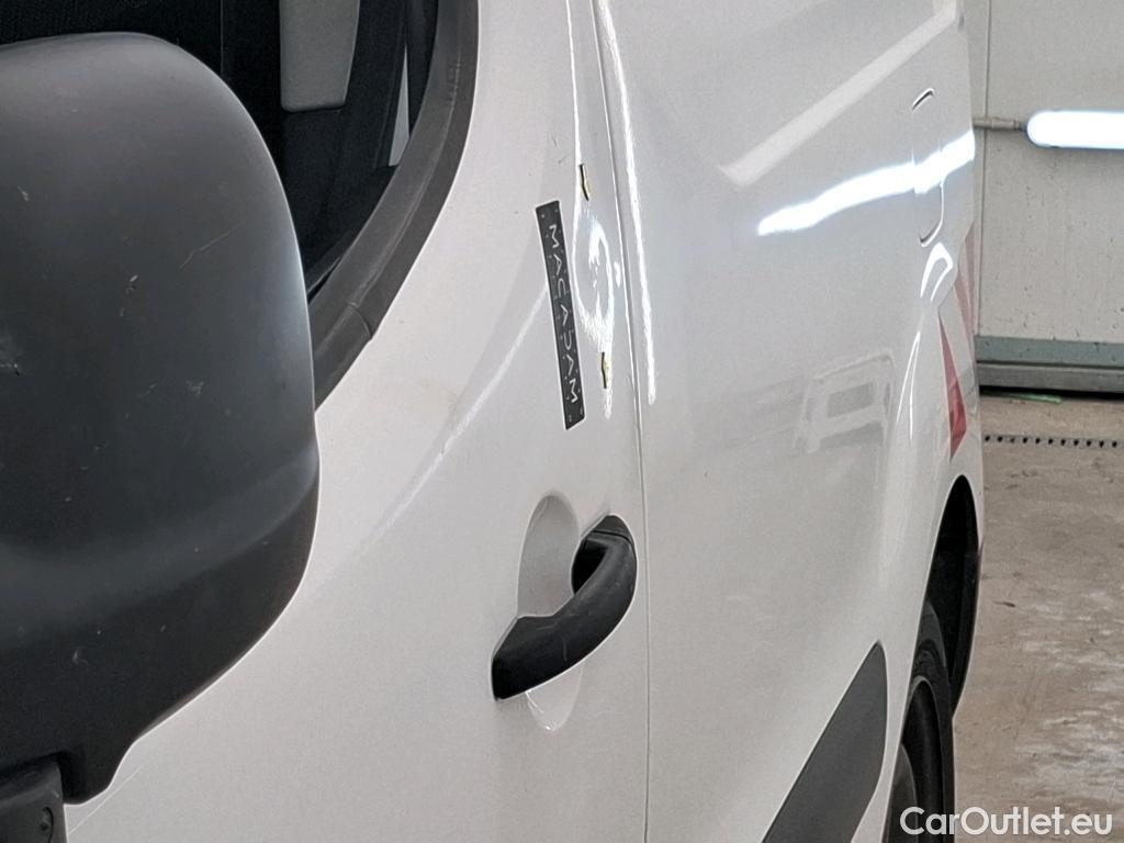  Citroen  Berlingo  Fourgon Business L1 (Court) 1.6 BlueHDi 100CV BVM5 E6 #24