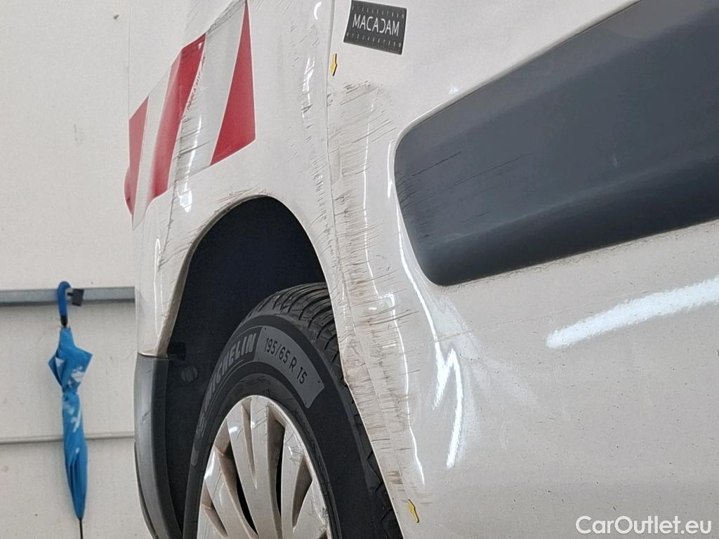  Citroen  Berlingo  Fourgon Business L1 (Court) 1.6 BlueHDi 100CV BVM5 E6 #11