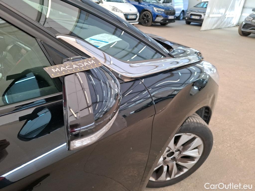  Citroen  DS5 CITROEN  5p Berline 2.0 HDi 160 Executive #154