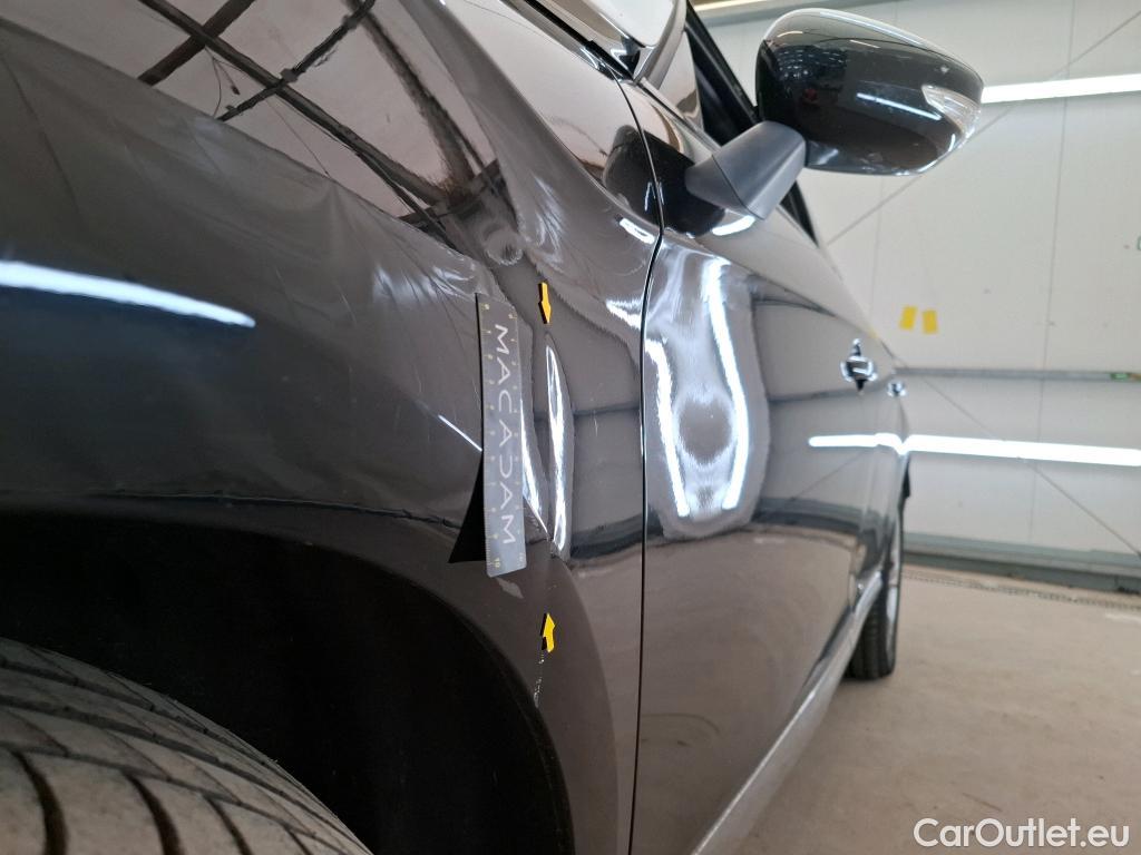  Citroen  DS5 CITROEN  5p Berline 2.0 HDi 160 Executive #42