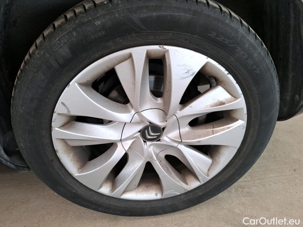  Citroen  DS5 CITROEN  5p Berline 2.0 HDi 160 Executive #128