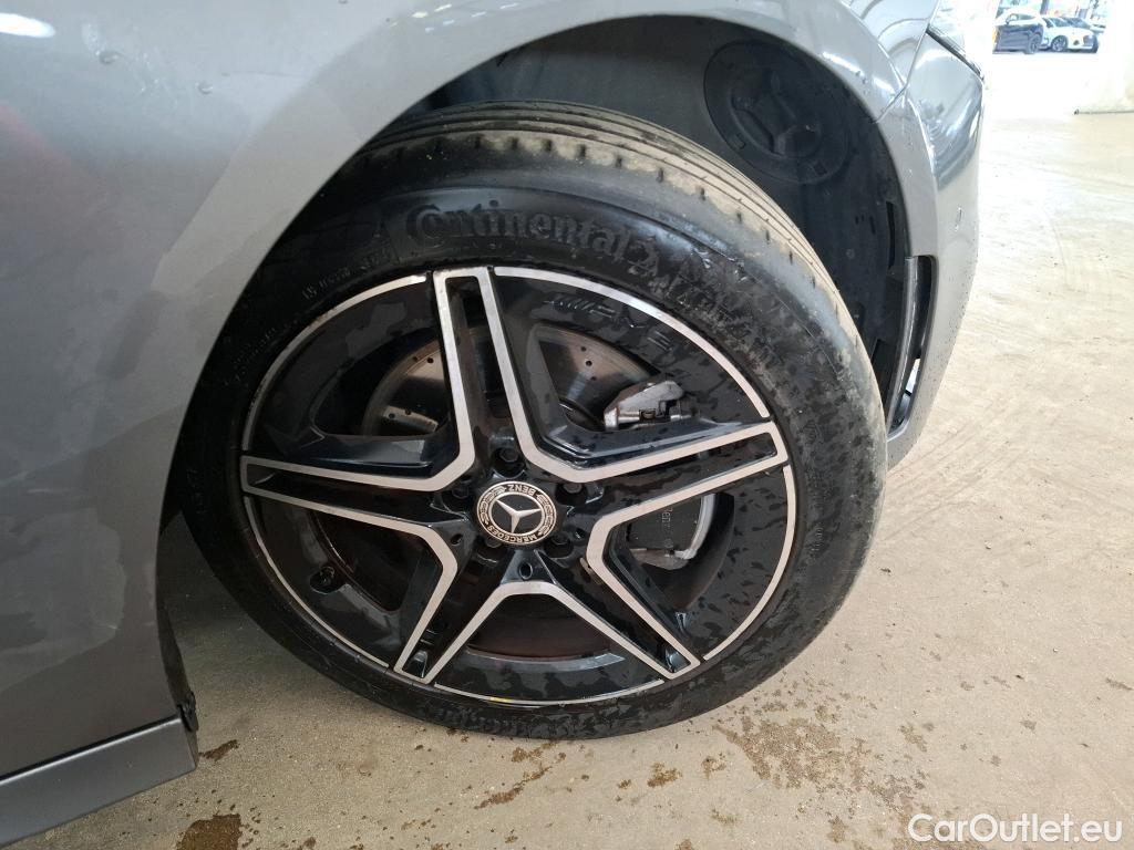 Mercedes  A-Klasse MERCEDES-BENZ Classe A Berline / 2018 / 4P / Berline A 250 e AMG Line 8G-DCT #15