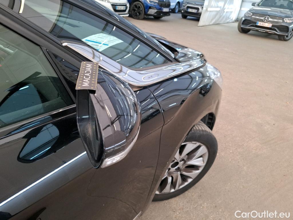  Citroen  DS5 CITROEN  5p Berline 2.0 HDi 160 Executive #108