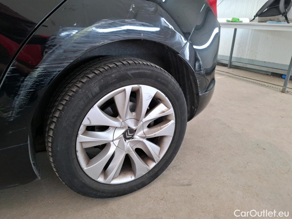  Citroen  DS5 CITROEN  5p Berline 2.0 HDi 160 Executive #91
