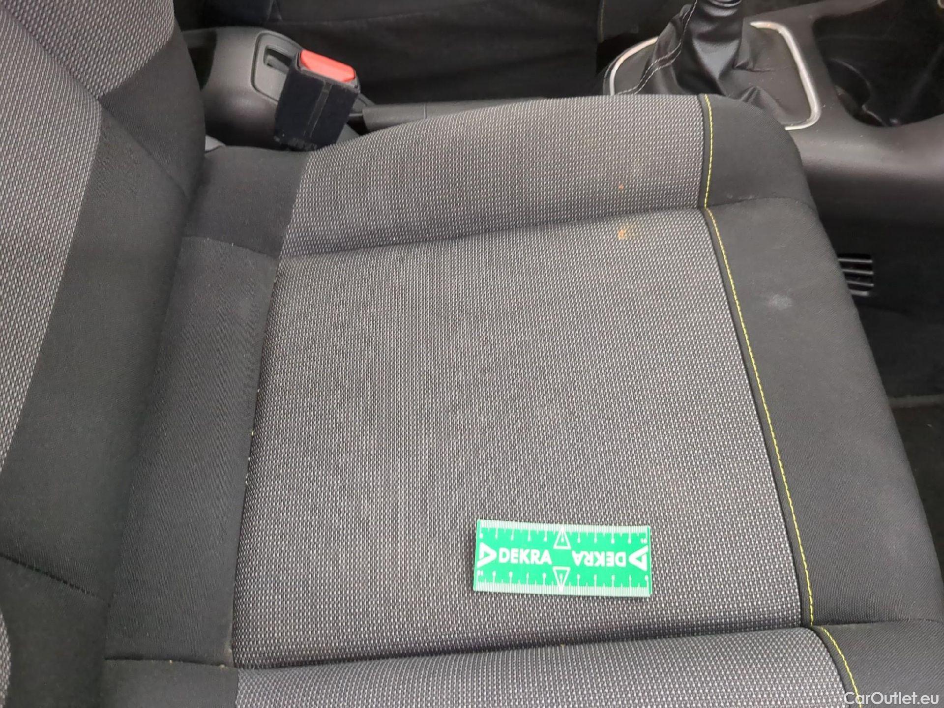  Citroen  C3  Shine Business 1.2 PureTech 110CV BVM6 E6d #27