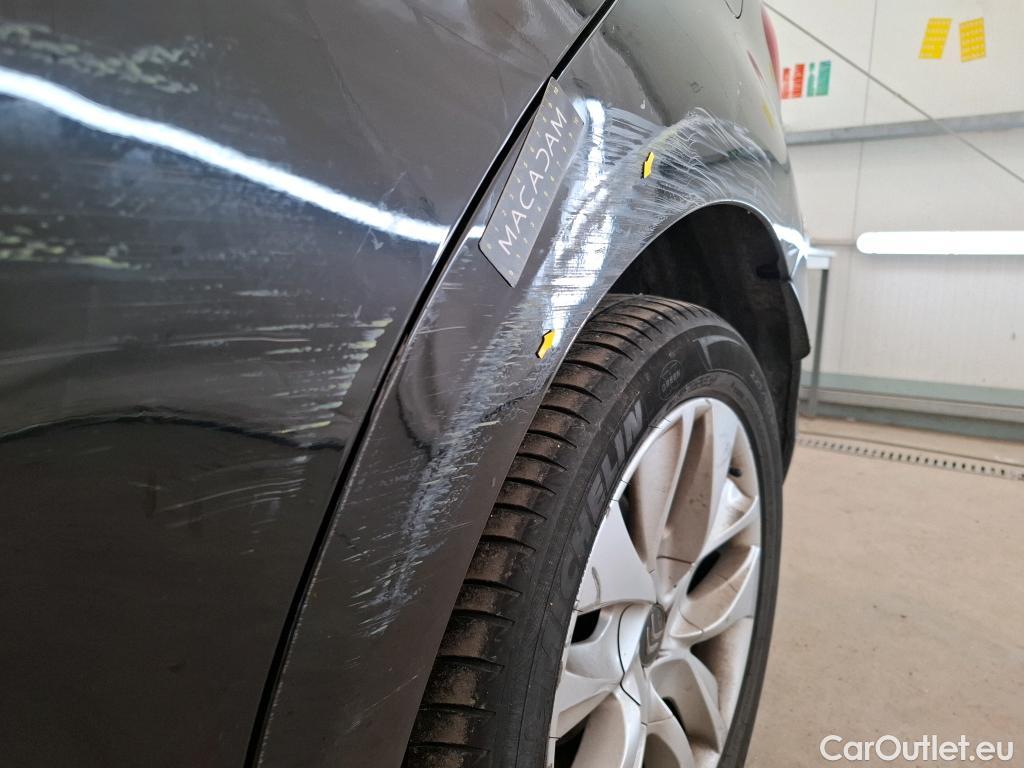  Citroen  DS5 CITROEN  5p Berline 2.0 HDi 160 Executive #11