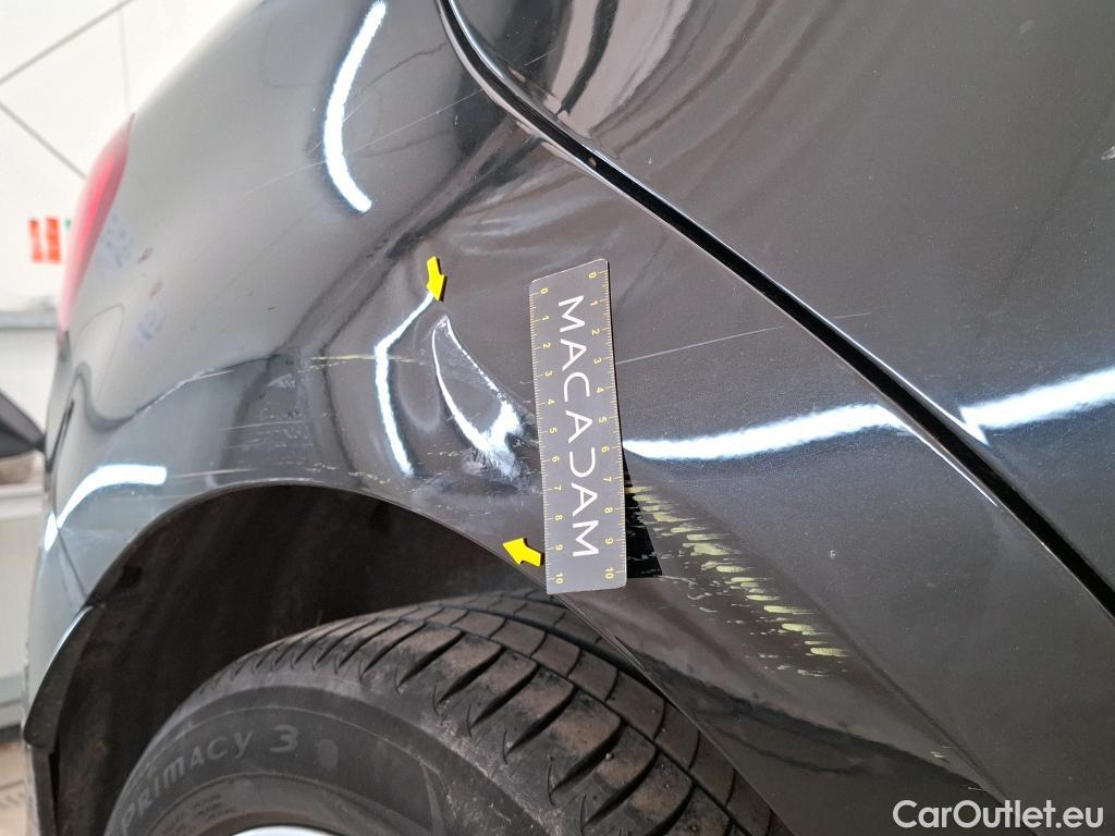  Citroen  DS5 CITROEN  5p Berline 2.0 HDi 160 Executive #26