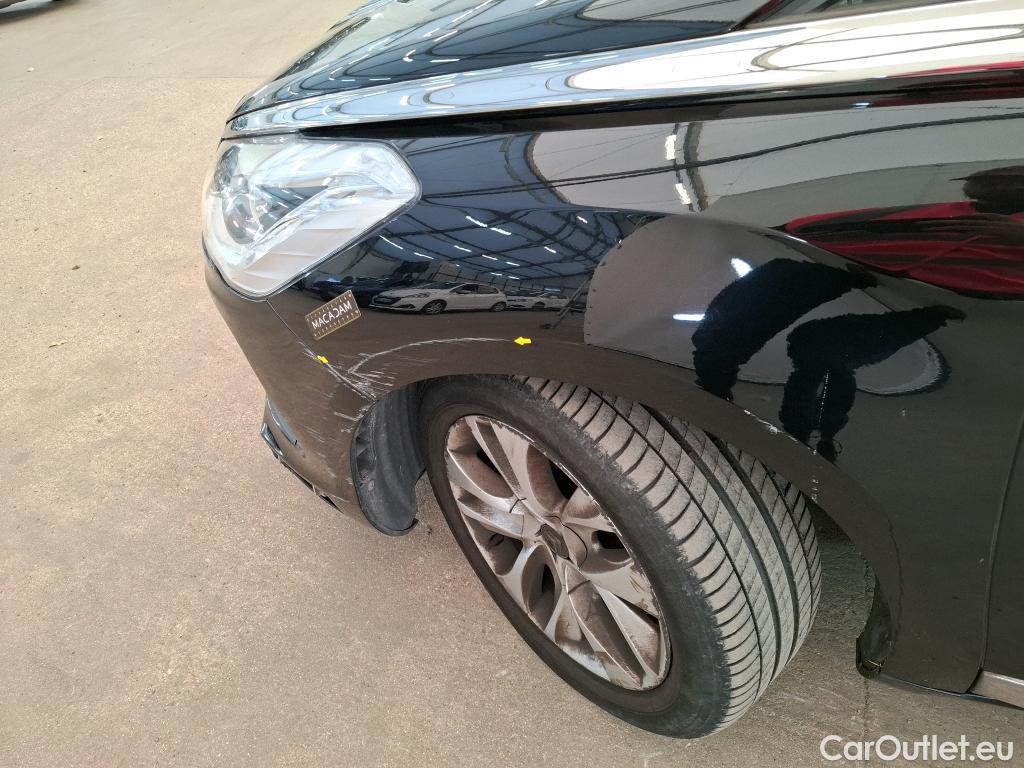  Citroen  DS5 CITROEN  5p Berline 2.0 HDi 160 Executive #37
