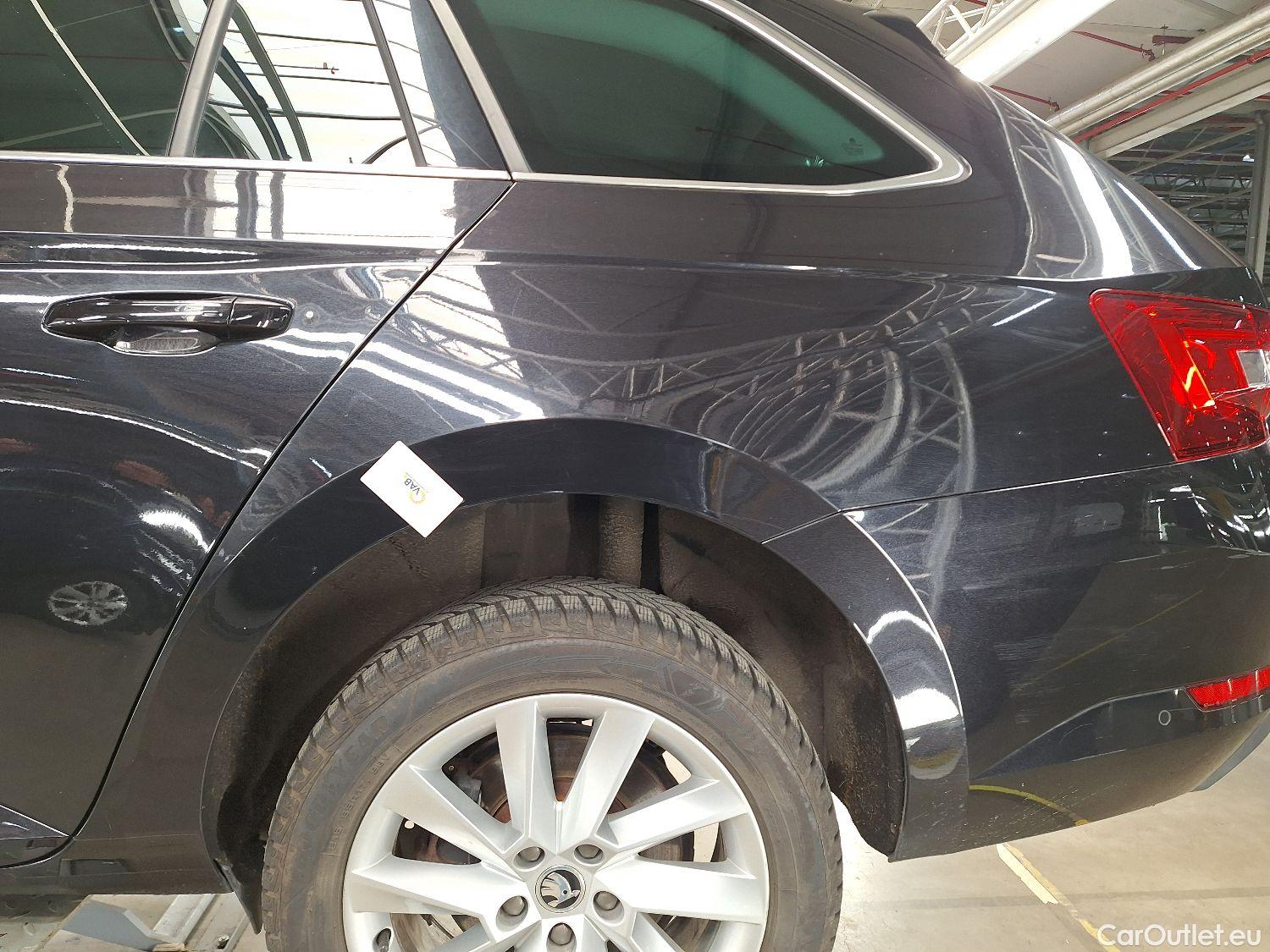  Skoda  Superb Skoda,  Combi FL'19, Skoda  Combi 1.4 TSI iV 160kW DSG6 Style 5d #6