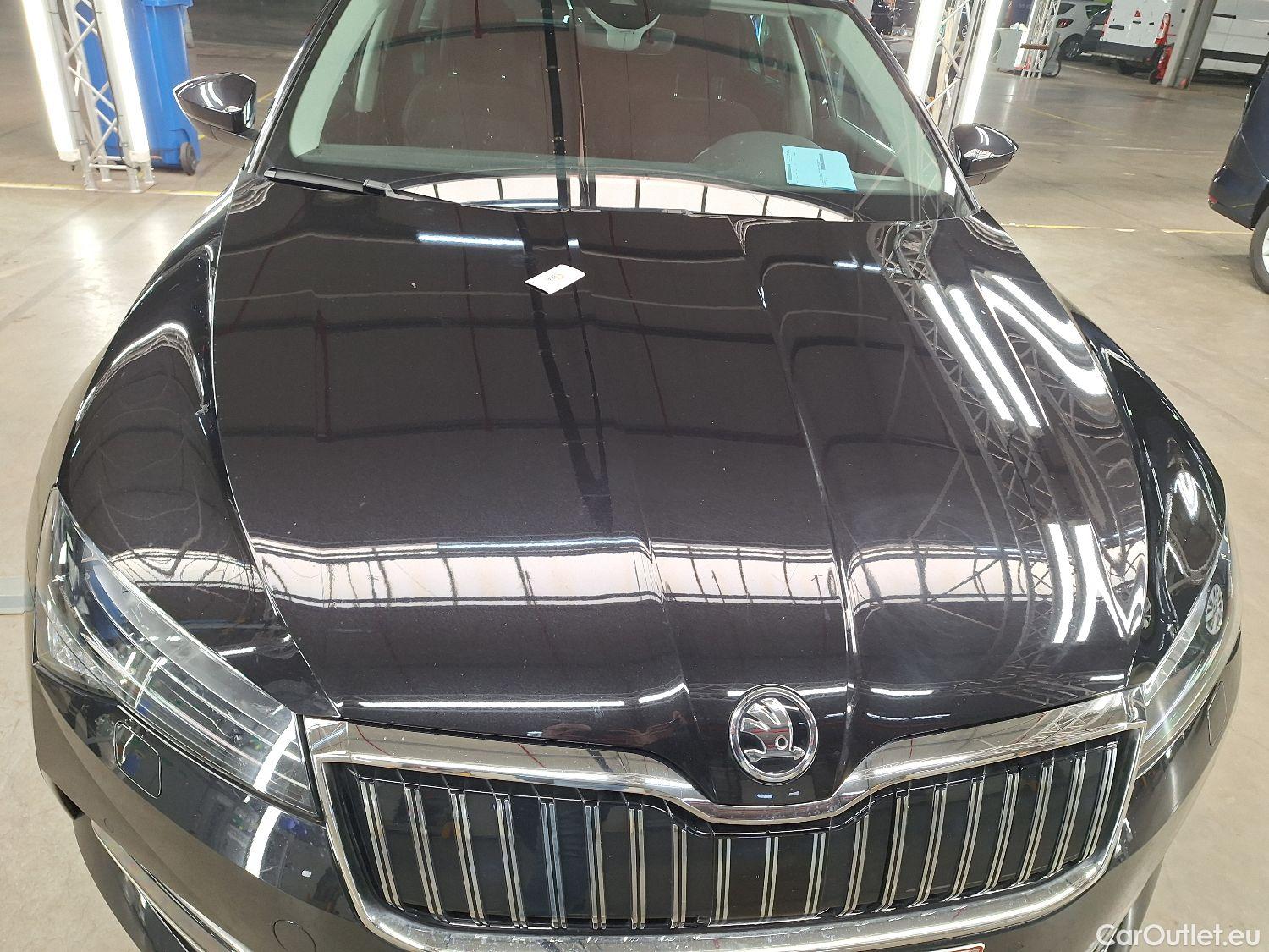  Skoda  Superb Skoda,  Combi FL'19, Skoda  Combi 1.4 TSI iV 160kW DSG6 Style 5d #19