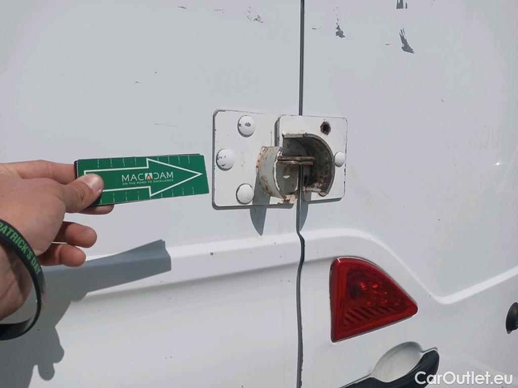  Renault  Master RENAULT  / 2014 / 4P / furgón Furgón T L3H3 3500 E 107kW (145CV) TT #97