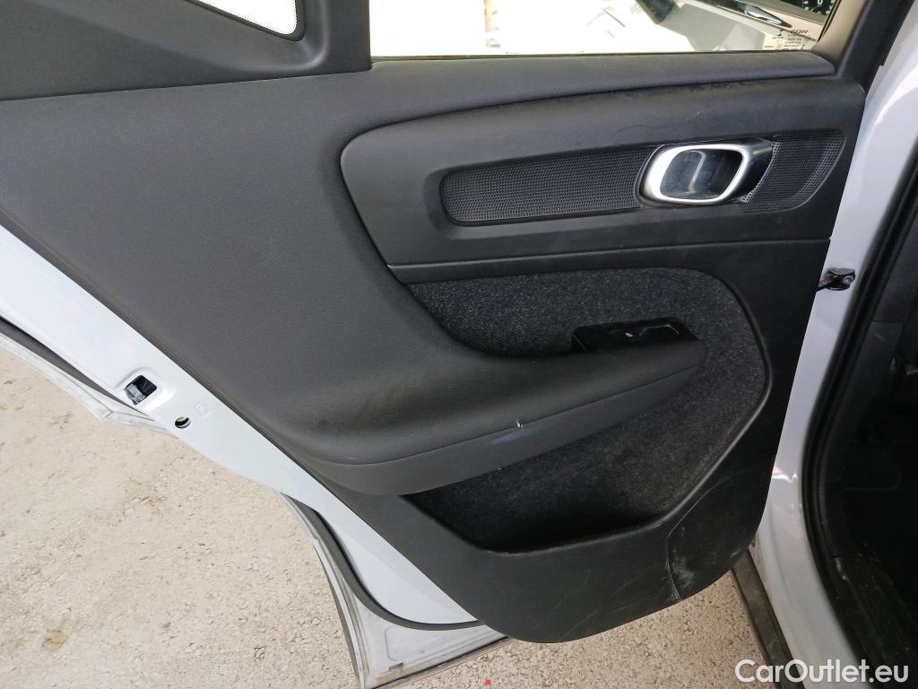  Volvo  XC 40 VOLVO XC40 / 2017 / 5P / todoterreno 1.5 T4 Twin Recharge R-Design Exp Auto #15