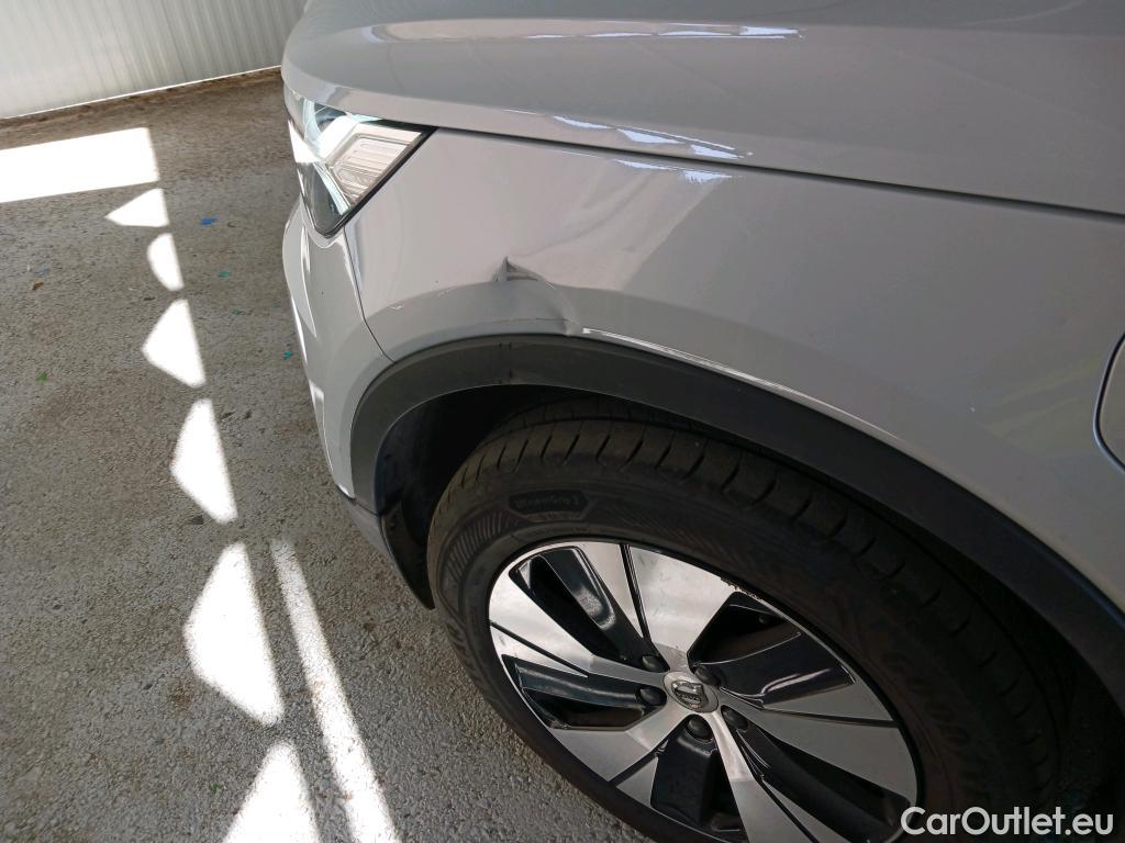  Volvo  XC 40 VOLVO XC40 / 2017 / 5P / todoterreno 1.5 T4 Twin Recharge R-Design Exp Auto #22