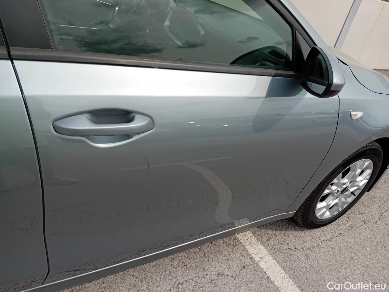  KIA  Cee'd KIA Ceed Tourer / 2021 / 5P / familiar Tourer 1.0 T-GDi 88kW (120CV) Concept #26