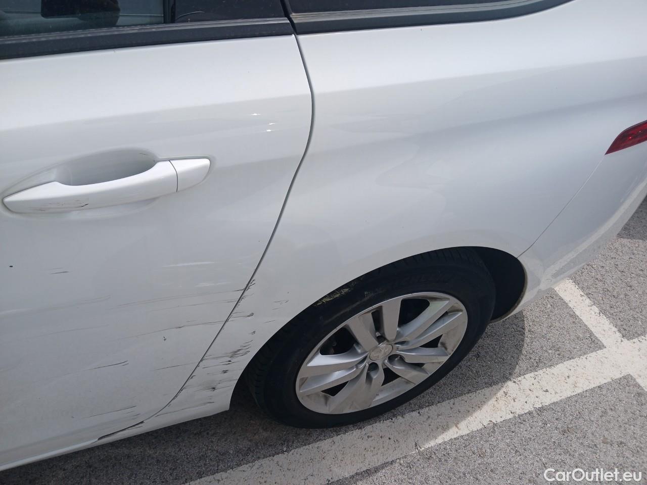 Peugeot  308  SW Active Pack 1.5 HDi 130CV E6d #15