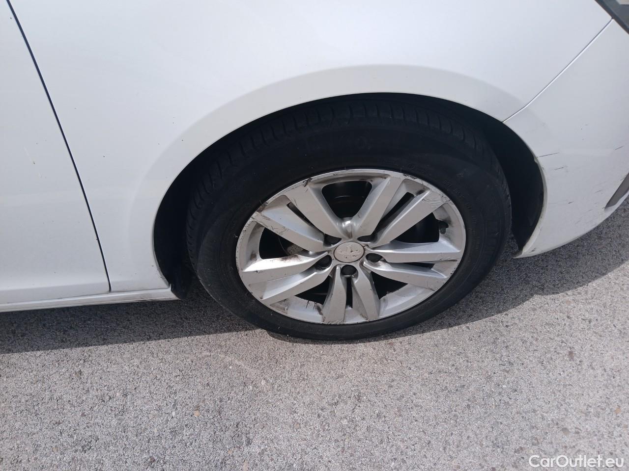  Peugeot  308  SW Active Pack 1.5 HDi 130CV E6d #34