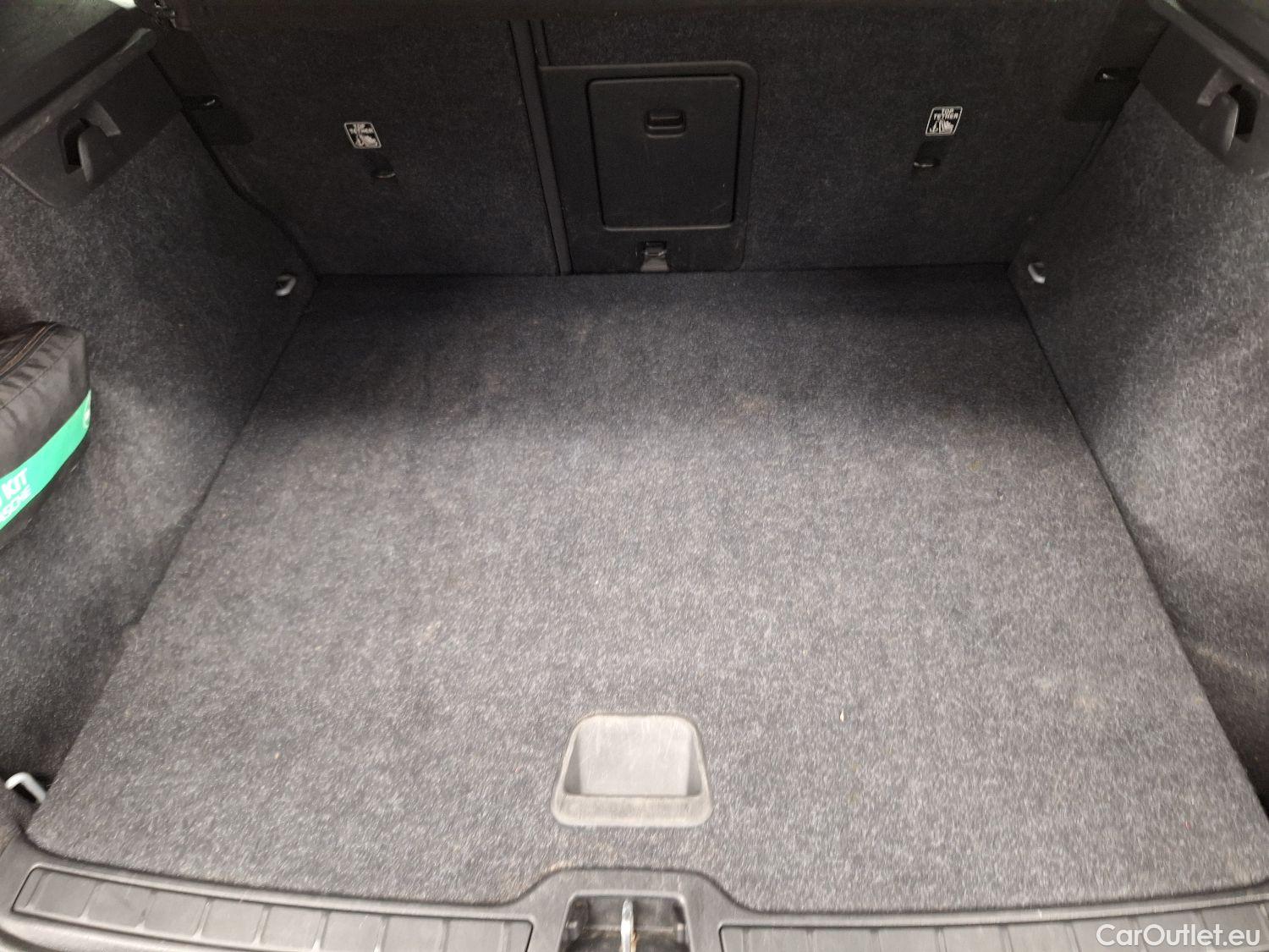  Volvo  XC 40 Volvo, XC40 Recharge P8 AWD R-Design, XC40 Recharge P8 AWD R-Design #16