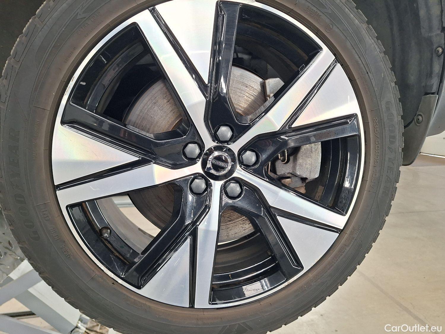  Volvo  XC 40 Volvo, XC40 '17, Volvo XC40 P8 4x4 Recharge R-Design 5d #1